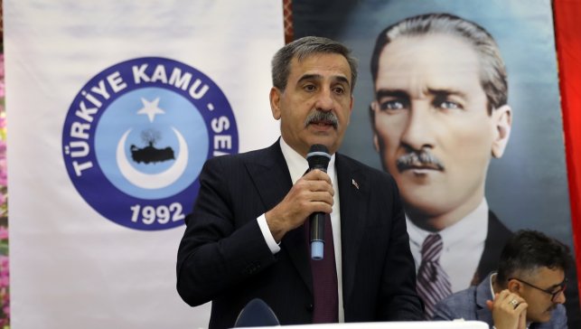 Türkiye Kamu-Sen Genel Başkanı Önder Kahveci, Iğdır'da konuştu: