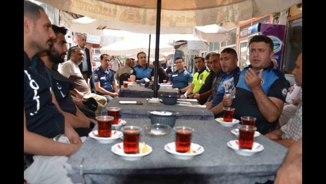 TDP polisleri Tercan'da bilgilendirmede bulundu