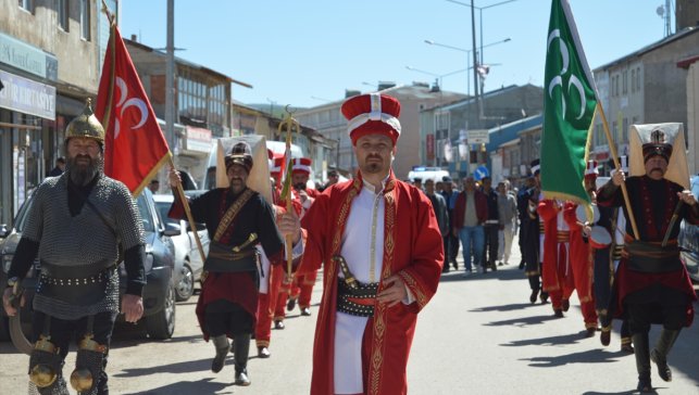 EİT 2025 Turizm Başkenti Erzurum etkinlikleri Karayazı'da devam ediyor