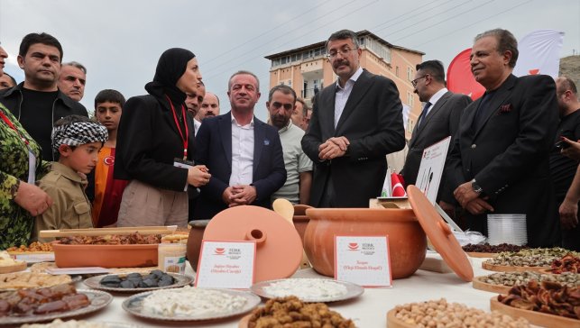 Hakkari'de "Yöresel Lezzetler Festivali"nin ikincisi düzenlendi
