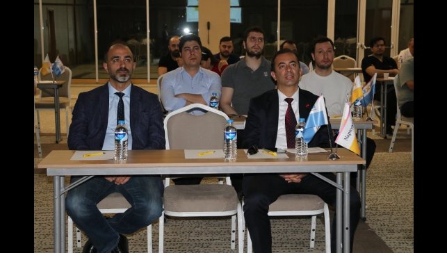 Bilim insanları Erzincan'da eklem ağrıları ve çözüm önerilerini konuştu