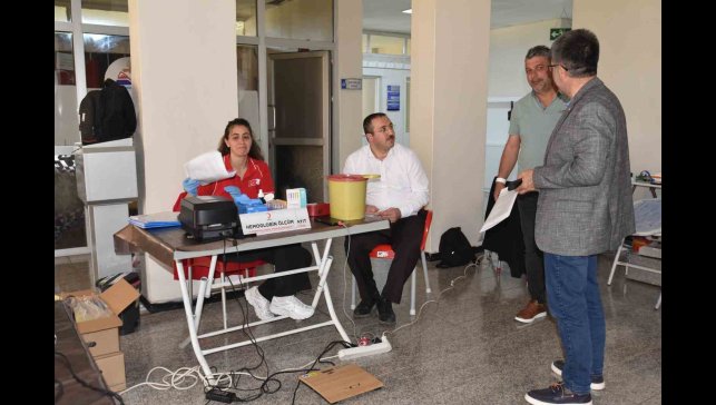 ESKİ'den Kızılay'a kan bağışı