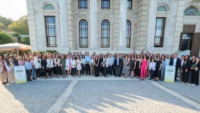 Borusan Holding, "Geleceğe İlham Ödülleri"nde 10 projeyi ödüllendirdi