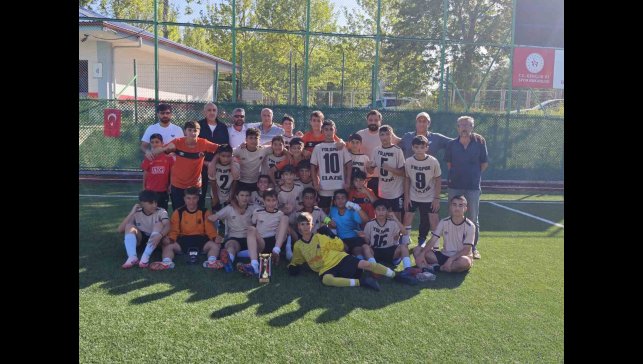 U13'te şampiyon Elazığ Yolspor