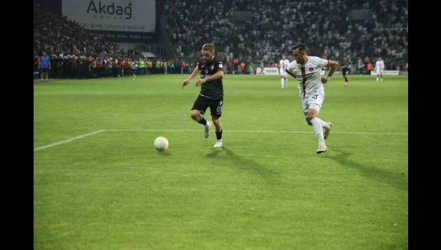 Elazığspor - Vanspor FK maçı tatil edildi