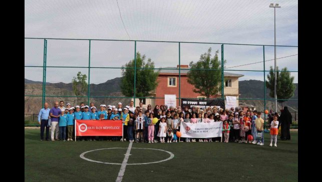 "Ailemle Kitap Okuyorum" etkinliği Oltu'da yoğun ilgi gördü