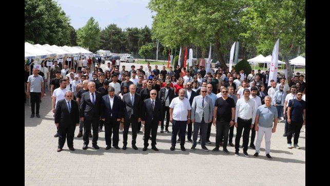 AÜB Tanıtım ve Tercih Fuarı FÜ'nün ev sahipliğinde gerçekleştirildi