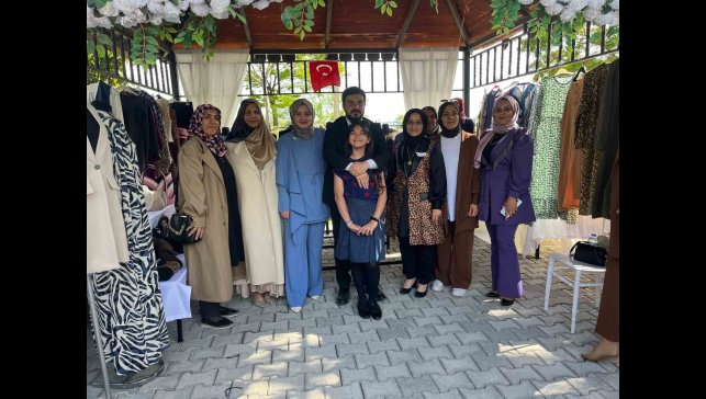 Adilcevaz'da renkli yıl sonu sergisi