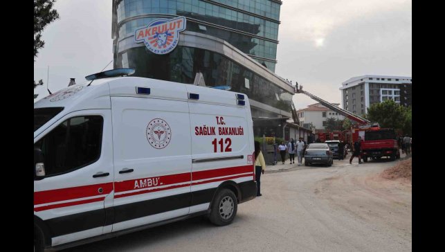 Elazığ'da plazada yangın paniği