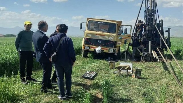 Erzurum'a yapılacak yeni stadyum için sondaj çalışması başlatıldı