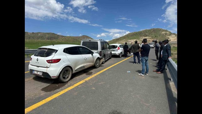 Kağızman'da cenaze konvoyunda kaza: 1 yaralı