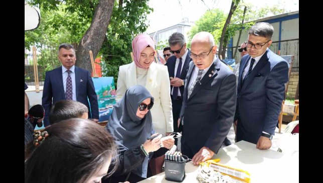 Ağrı'da kursiyerler el emeği ürünlerini sergiledi