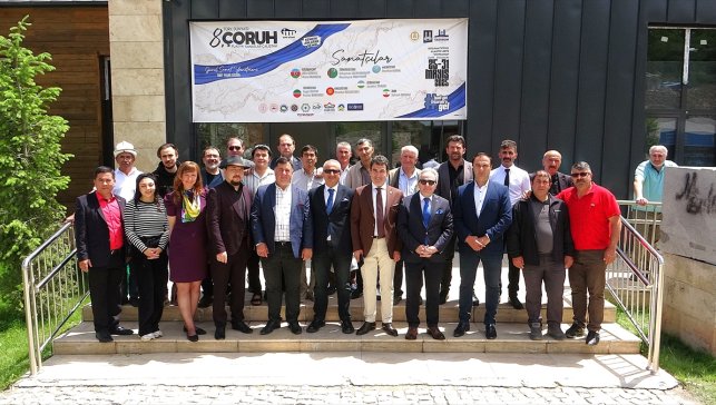 Erzurum'daki 8. Çoruh Plastik Sanatlar Çalıştayı'nda yapılan eserler sergilendi