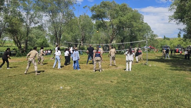 Bulanık'ta "Yıl Sonu Çocuk Şenliği" düzenlendi