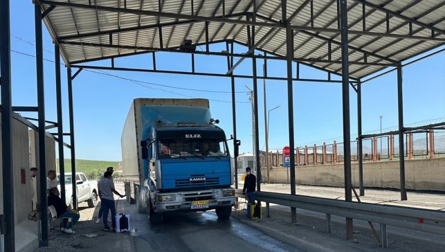 Hakkari'de şap hastalığına karşı denetimler sürüyor