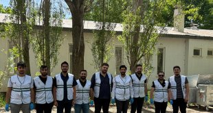 AK Parti Ağrı Gençlik Kolları TRT Parkta Çevre Temizliği Yaptı