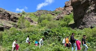Eleşkirt’te “Daha Temiz Bir Eleşkirt İçin El Ele” Etkinliği Düzenlendi