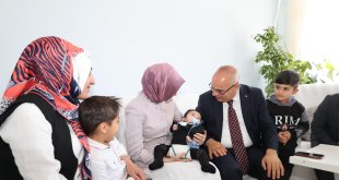 Ağrı Valisi Mustafa Koç’tan SMA Hastası Kerem Özcan'a Bayram Ziyareti