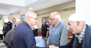 Vali Mustafa Koç Ağrı Huzurevi Sakinleriyle Bayramlaştı
