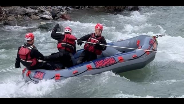 Avaşin Deresi'nde kaybolan İbrahim'i arama çalışmalarına ara verildi