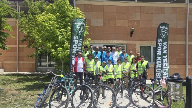 Van ve Hakkari'de Yeşilay'ın geleneksel bisiklet turu düzenlendi
