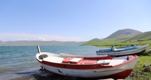 Balık Gölü Doğal Güzelliğiyle İlgi Çekiyor