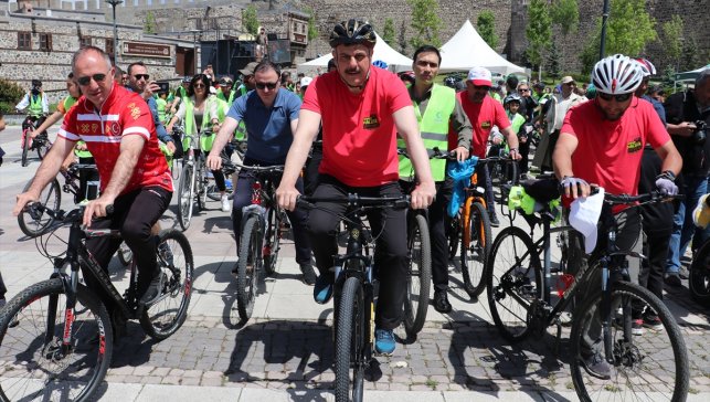 Erzurum ve çevre illerde 12. Geleneksel Yeşilay Bisiklet Turu düzenlendi