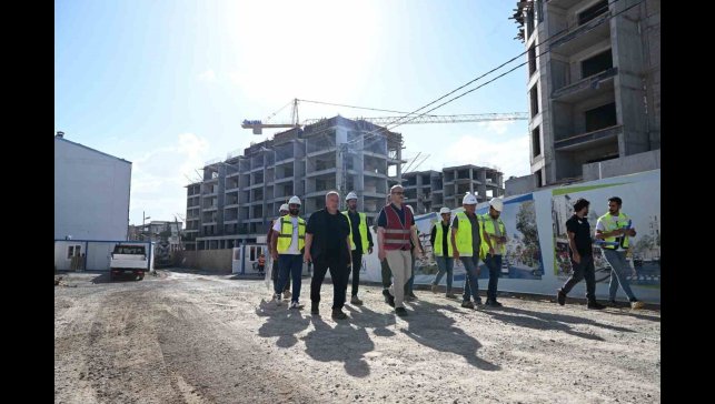 Vali Yavuz: "Tahliye ettik, yıktık, yapıyoruz"