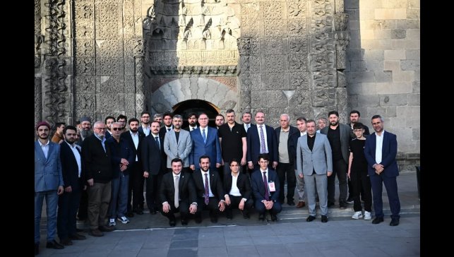 Erzurum'da "Hukuk Akademisi" oturumları tamamlandı