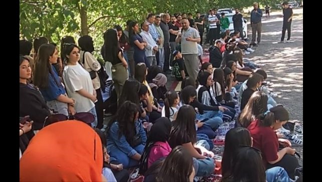 Hakkari Müftülüğü liseli gençleri köyde ağırladı