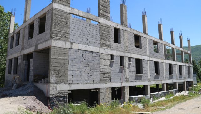 Güroymak'ta "Kültür ve İbadet Kompleksi"nin inşaat çalışmaları sürüyor