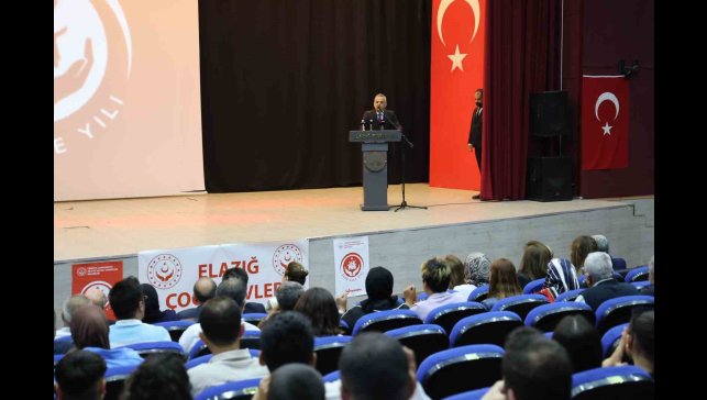 Türkiye'de yaşlı nüfus ilk kez yüzde 10'u aştı, doğurganlık hızı 1.51'e geriledi