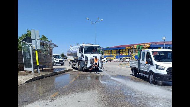 Van Büyükşehir Belediyesinden bayram temizliği çalışması