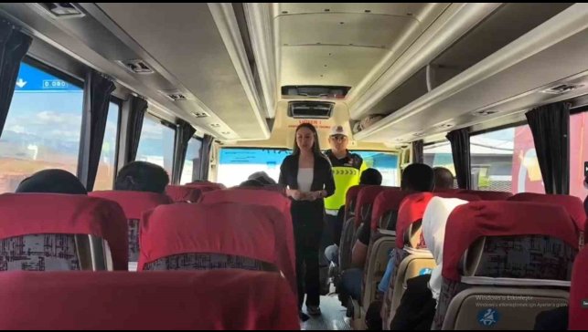 Iğdır'da Kurban Bayramı öncesi yolcu otobüslerinde trafik denetimi yapıldı