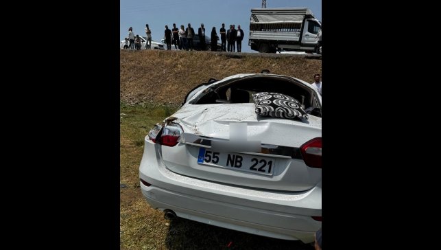 Muş'ta takla atan araç yoldan çıktı: 1'i ağır 4 yaralı