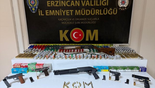 Erzincan'da ruhsatsız silah operasyonunda 2 zanlı tutuklandı