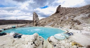 Diyadin Kaplıcaları şifalı suyuyla ziyaretçilerini ağırlıyor