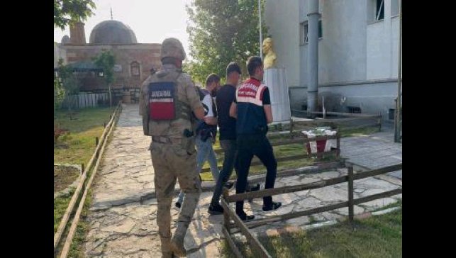 Van'da yaban keçisi avlayan şahıs yakalandı