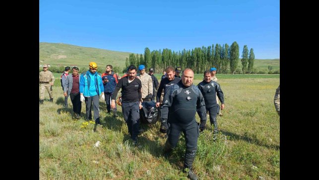 Balık tutmak için girdiği Aras Nehrinde boğularak hayatını kaybetti