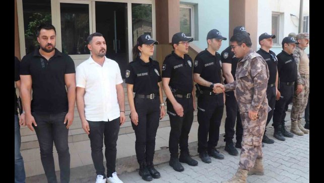 Emniyet Müdürü Yılmaz sınırda bayram mesaisinde