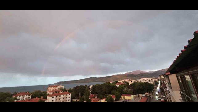 Van Gölü üzerinde gökkuşağı, Nemrut Kalderası'nda kızıl gökyüzü