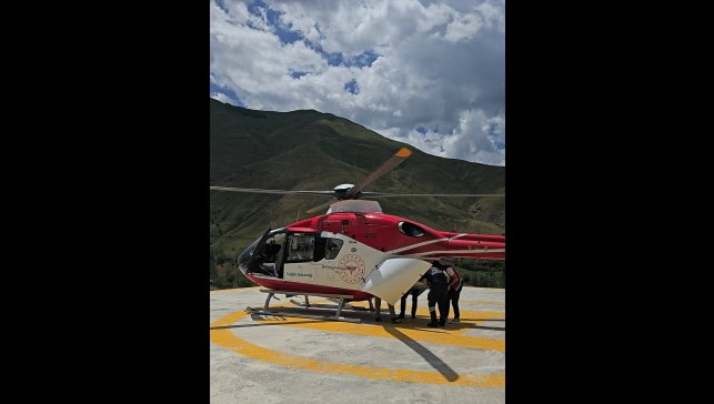Van'da solunum sıkıntısı yaşayan hasta, ambulans helikopterle hastaneye nakledildi
