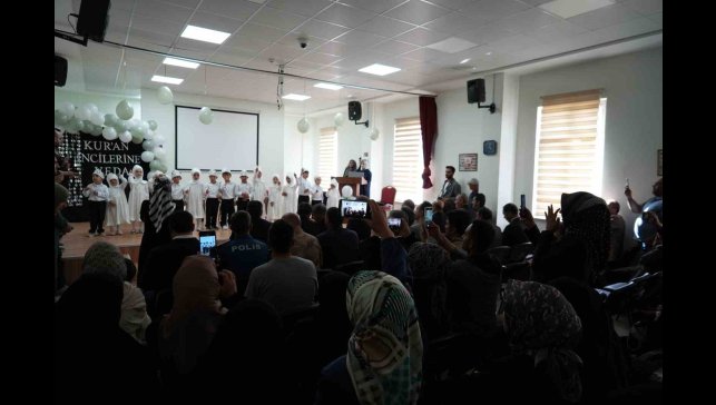 Otlukbeli'de "Kuran İncilerine Veda" programı düzenlendi