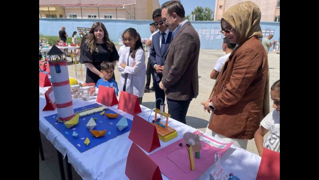 Malazgirt BİLSEM öğrencilerinden yılsonu sergisi