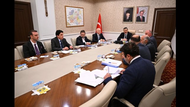 2. Organize Sanayi Bölgesi yönetim kurulu Vali Çiftçi başkanlığında toplandı