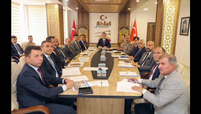 Ahlat'ta 1071 Ahlat-Malazgirt Zaferi kutlamaları hazırlık toplantısı