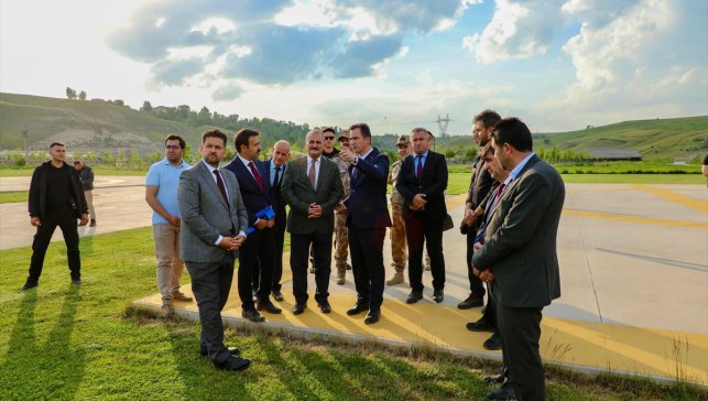 Bitlis Valisi Karakaya, Ahlat'ta ziyaret ve incelemelerde bulundu