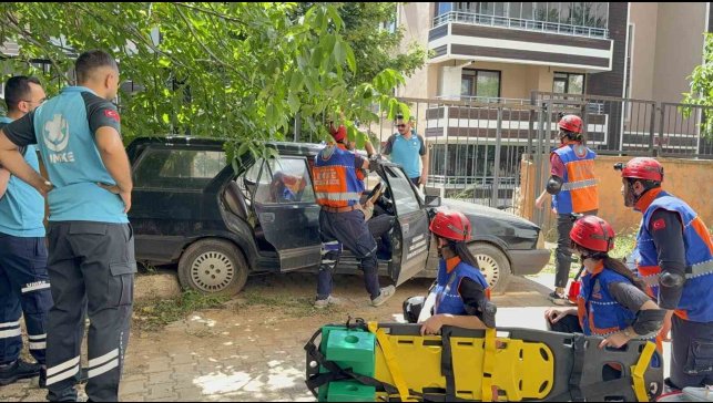 Tunceli'de UMKE temel eğitimi başarıyla tamamlandı