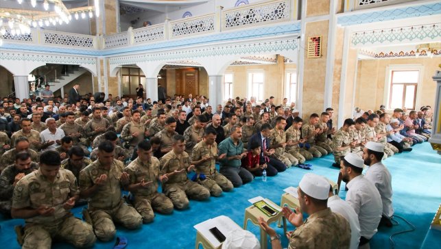 Hakkari'de şehitler için mevlit okutuldu
