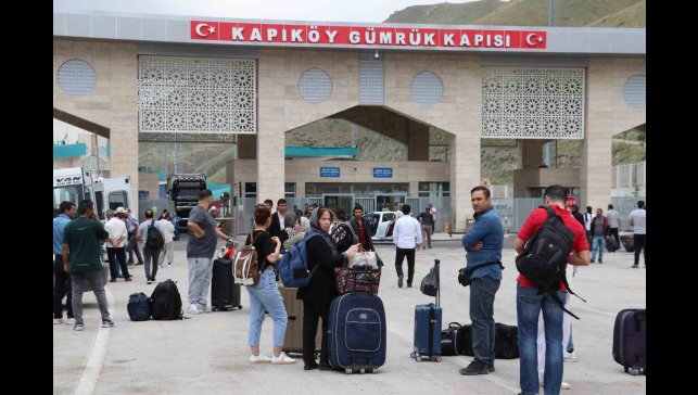 İranlı turistlerden İsrail'e tepki: "İntikam duygusu içindeyiz"